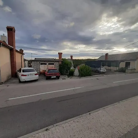 アパート Comfy *